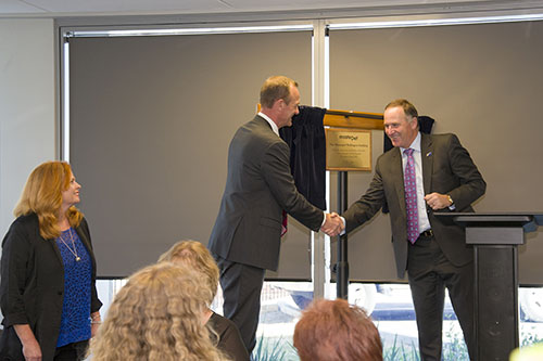 John Key NZ Prime Minister Masterpet handshake