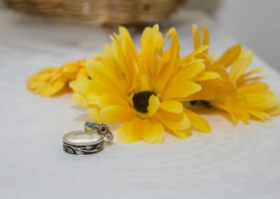 specially designed sunflower wedding rings & sunflowers